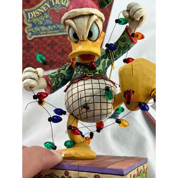 Disney Traditions Donald Duck Santas High Strung Helper Jim Shore Figurine Chris - Picture 9 of 9